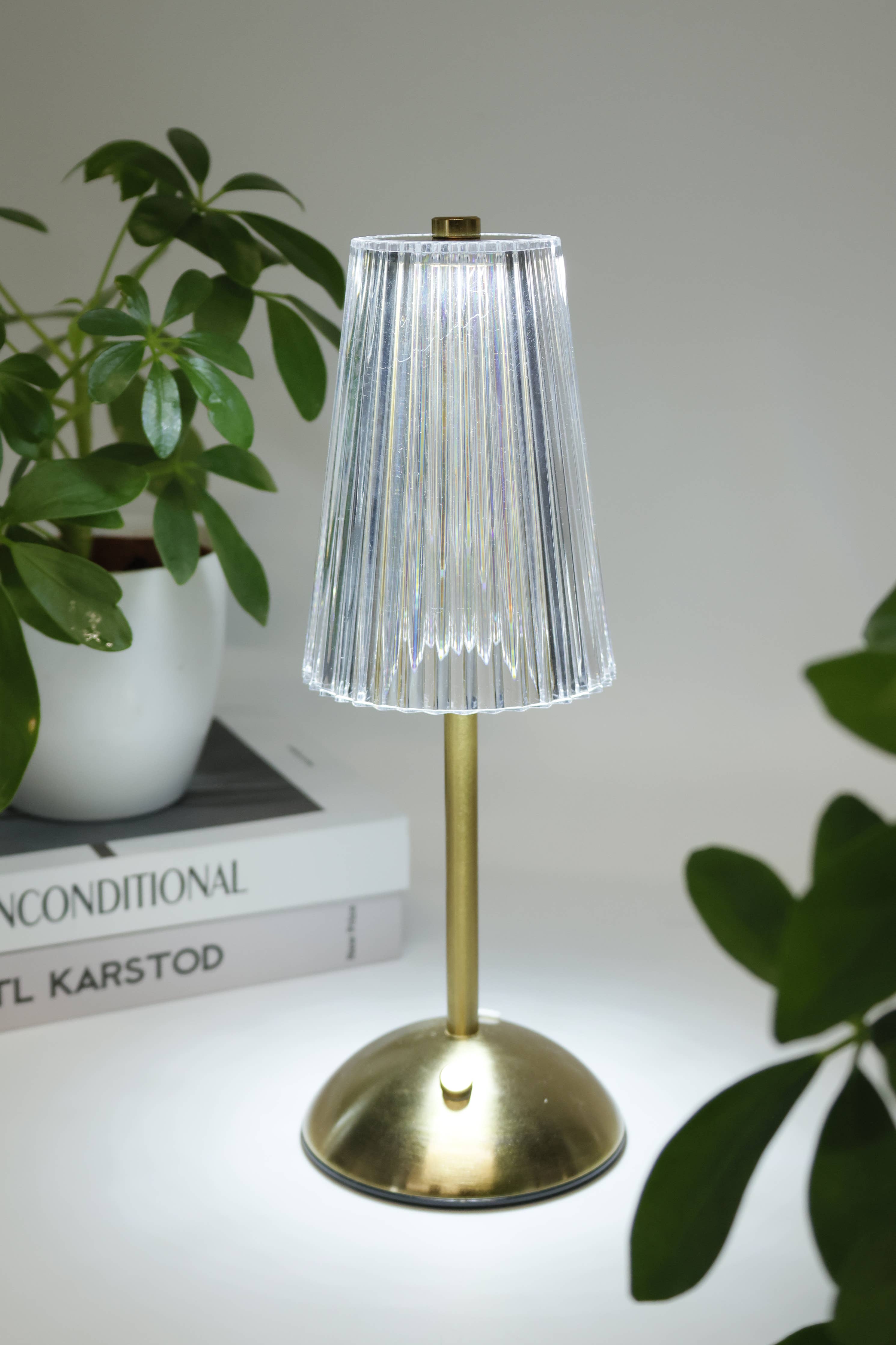 Crystal LED Lamps – Gold (Tubular & Classic Styles)